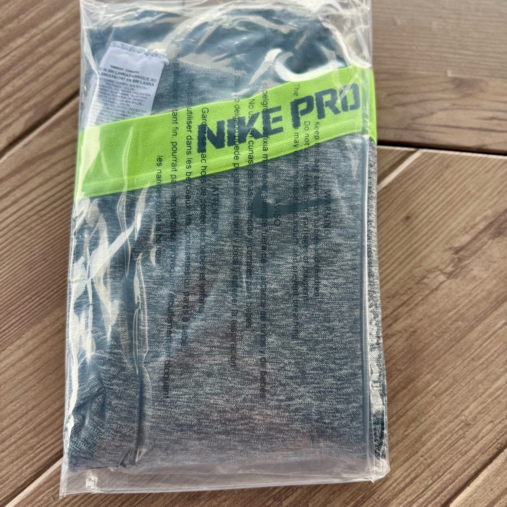 Nike Pro l Women’s Performance Tights l Size: S - Picture 8 of 12